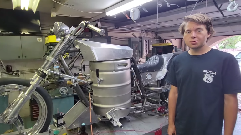 Μην την πιείτε, οδηγήστε – Μοτοσυκλέτα που κινείται με…μπύρα!