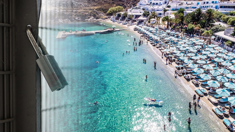 Σφραγίζεται μέρος του Nammos στη Μύκονο