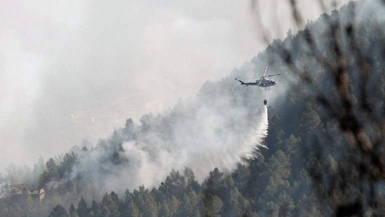 Σε ύφεση η δασική πυρκαγιά στη δυτική Ισπανία