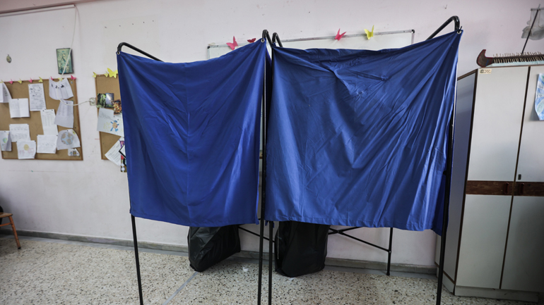 Απρόοπτο στο Ηράκλειο: Λιποθύμησε δικαστική αντιπρόσωπος