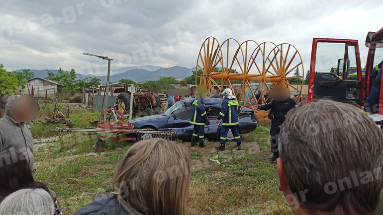 Θανατηφόρο τροχαίο στη Λάρισα – Νεκρός ένας άνδρας, χαροπαλεύει μια γυναίκα