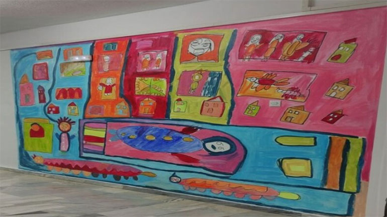 Τοιχογραφίες καλλιτέχνιδος με σύνδρομο Down, στο Πανεπιστήμιο Δ. Μακεδονίας