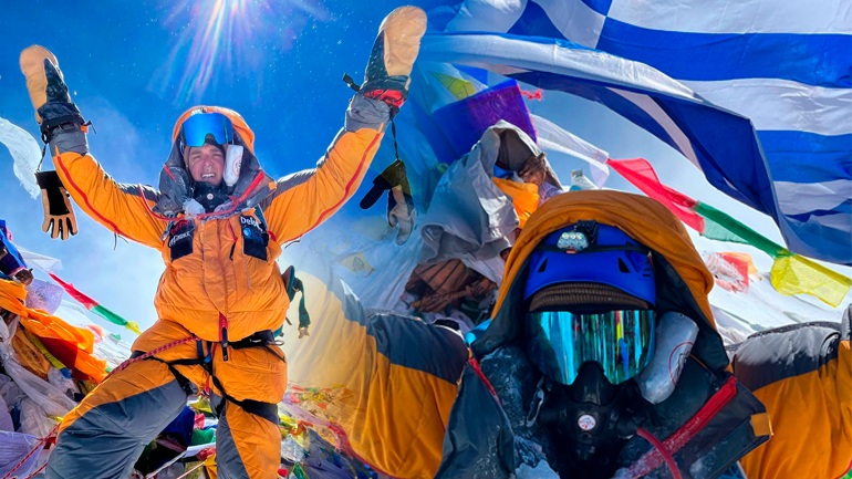 Ο Μάριος Γιαννάκου κατεκτησε την κορυφή του Έβερεστ – Η συγκινητική ανάρτηση για τον συνοδοιπόρο του