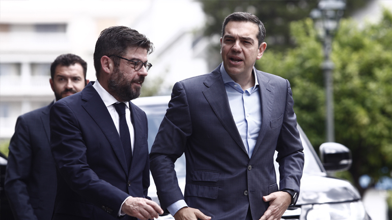 Στο Προεδρικό Μέγαρο ο Αλέξης Τσίπρας για τη διερευνητική εντολή από την Κατερίνα Σακελλαροπούλου