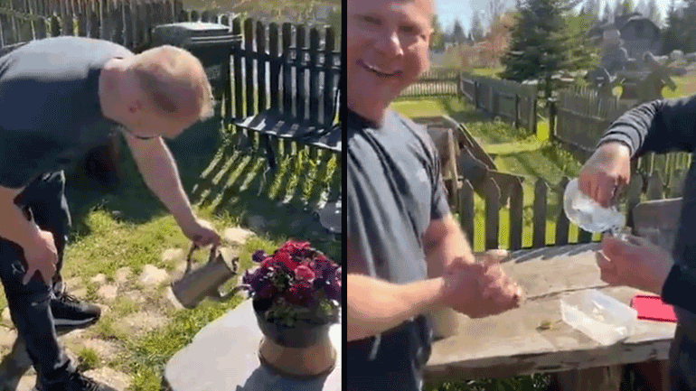 Γλάστρα ποτίζει αυτόν που την πότισε