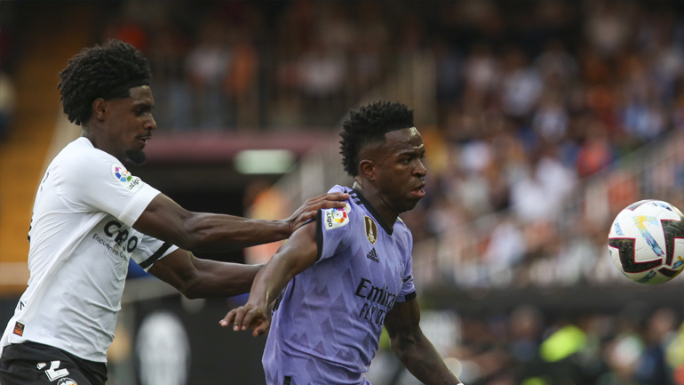 Βινίσιους: «Αν πρέπει να υποφέρω για να μην περάσουν τα ίδια οι επόμενες γενιές, είμαι έτοιμος»