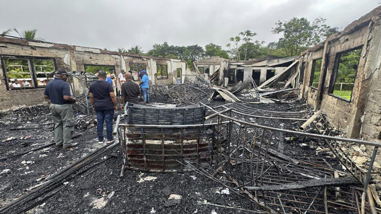 Γουιάνα: Έφηβη έβαλε τη φωτιά σε κοιτώνα σχολείου που στοίχισε τη ζωή σε 19 παιδιά