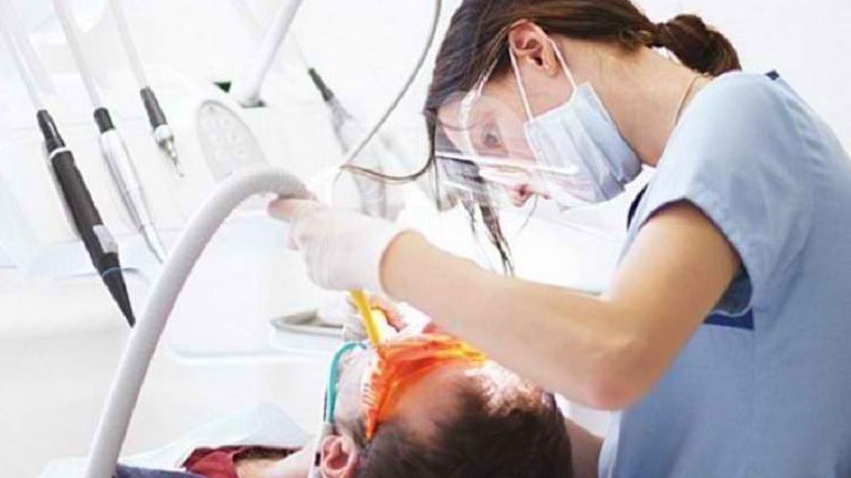 Dentist Pass: Ξεκίνησαν οι αιτήσεις για τον δωρεάν οδοντιατρικό έλεγχο παιδιών