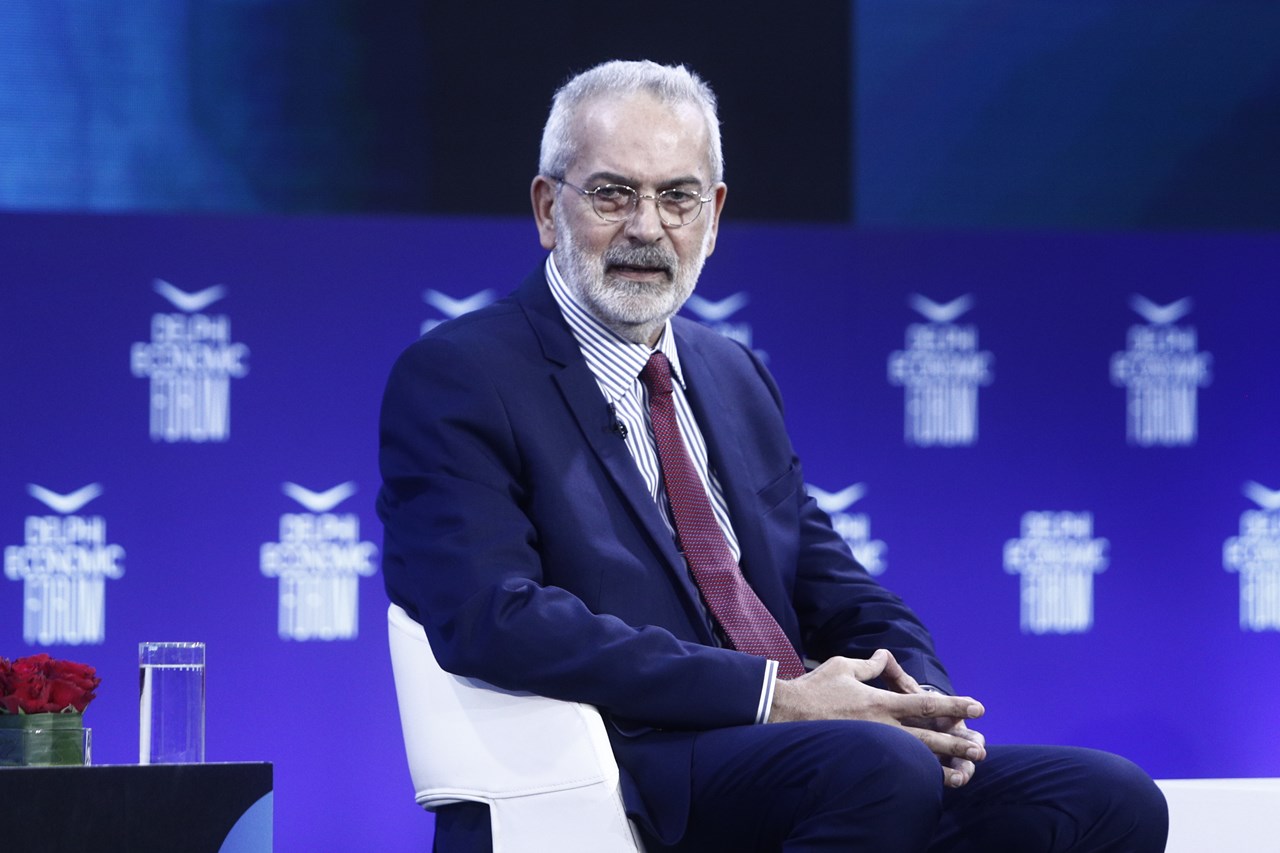 Ο Ιωάννης Σαρμάς στο 8ο Οικονομικό Φόρουμ των Δελφών