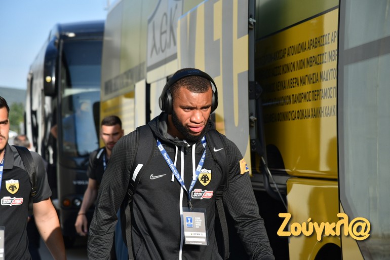 Ο Αρόλντ Μουκουντί