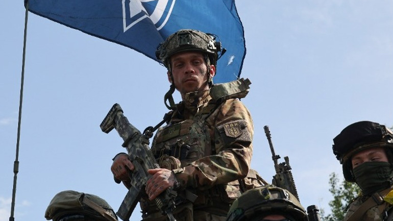 Με νέες επιθέσεις εντός του ρωσικού εδάφους απειλεί ο διοικητής του «Σώματος Ρώσων Εθελοντών»