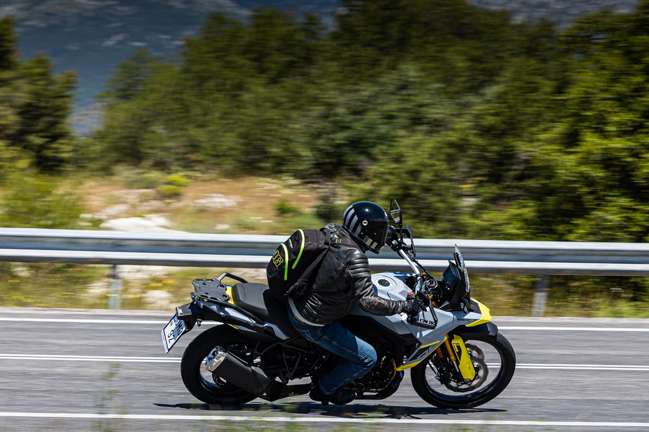 Εν δράσε με την 800ι