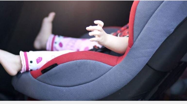 Απαγορευτική η παραμονή μικρών παιδιών σε αυτοκίνητο με υψηλές θερμοκρασίες