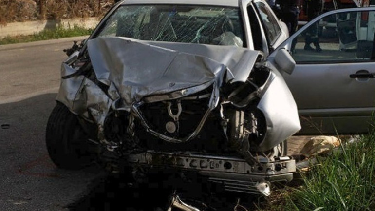 Σέρρες: Πέντε τραυματίες σε τροχαίο με ΙΧ που μετέφερε μετανάστες Σέρρες: Πέντε τραυματίες σε τροχαίο με ΙΧ που μετέφερε μετανάστες