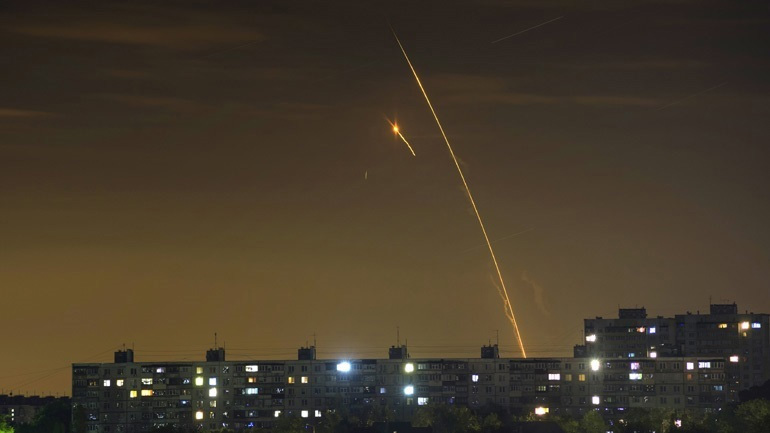 Συναγερμός για ρωσικά πυραυλικά πλήγματα στο Κίεβο