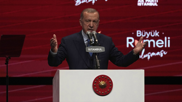 Παραδοχή Ερντογάν: «Οι χώρες του Κόλπου και η Ρωσία έσωσαν την Κεντρική Τράπεζα»