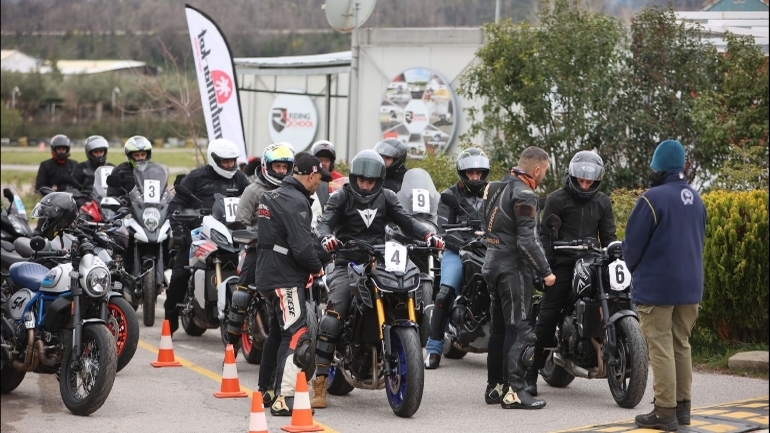 Riding School – Πρόγραμμα Ιουνίου με 6 Ημερίδες