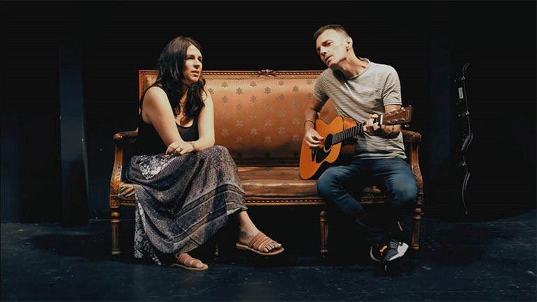 «Όσο αγαπιόμαστε τα δυο» από τη Μαρία Κηλαηδόνη και τον Μανώλη Φάμελλο