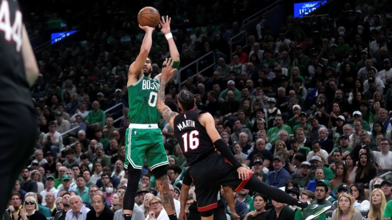 ΝΒΑ: Δεν παραδίδουν τα όπλα οι Σέλτικς, 110-97 τους Χιτ μείωσαν σε 3-2