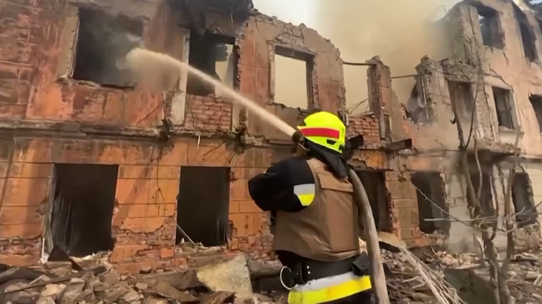 Ουκρανία: Δύο νεκροί και 30 τραυματίες από πυραυλικό πλήγμα σε κλινική στην πόλη Ντνίπρο