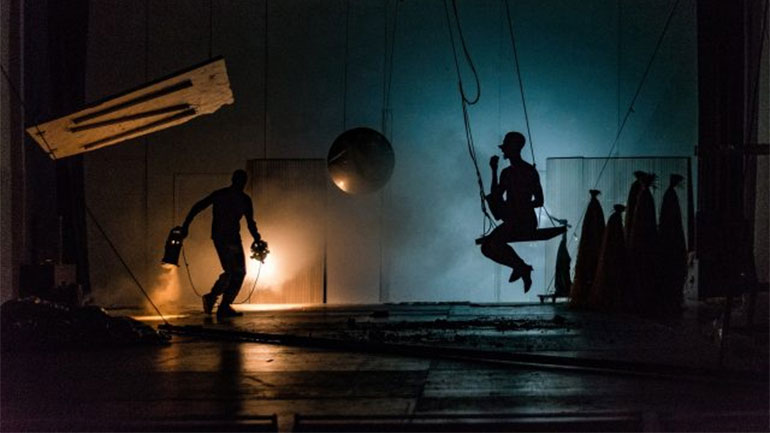 Οι «Τιτάνες» του Ευριπίδη Λασκαρίδη στο Δημοτικό Θέατρο Πειραιά