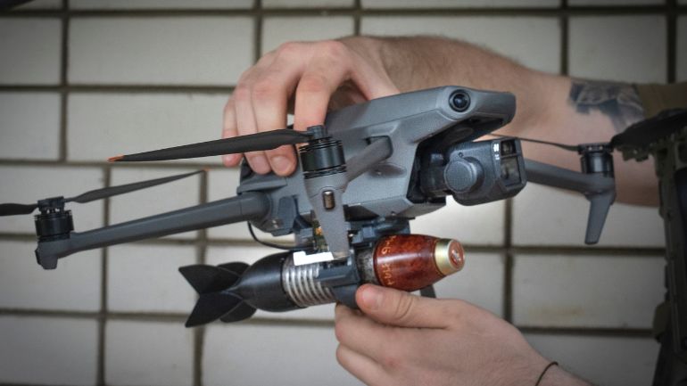 Επίθεση με drones προκάλεσε έκρηξη και ζημιές σε κτίριο της διοίκησης ρωσικού πετρελαιαγωγού