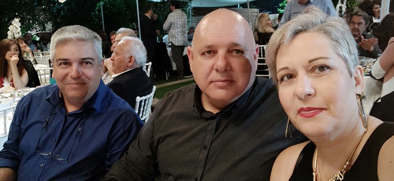 Στη φωτογραφία από αριστερά ο διοικητής εκπαιδευτικού έτους Α/Β Ξενικάκης Εμμανουήλ, ο υποδιοικητής της σχολής Αστυνομικός Υποδιευθυντής Μπαλάσης Γεώργιος και η γραμματέας εκπαιδευτικού Υ/Α. Σαρρή Ιωάννα