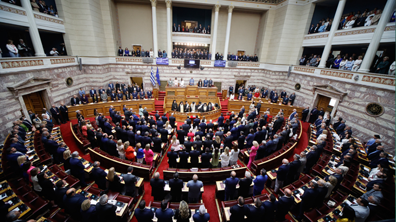 Ορκίστηκαν οι 300 της νέας Βουλής που προέκυψε από τις εκλογές της 21ης Μαΐου