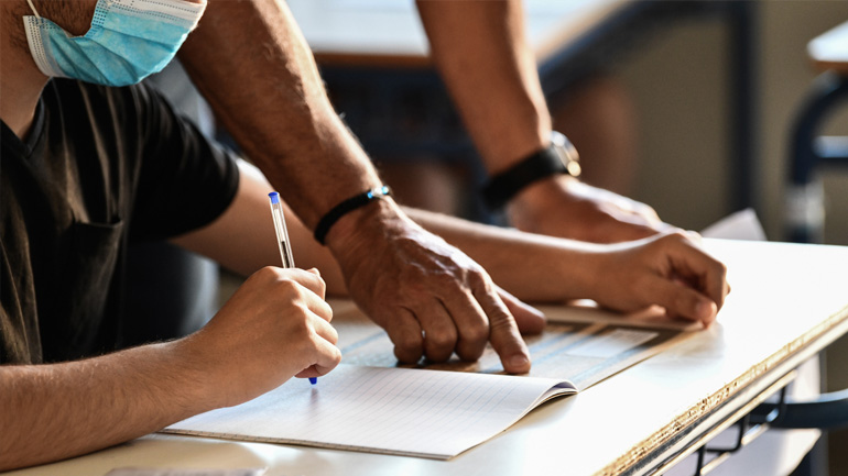 Προβλήματα με τις ενδοσχολικές εξετάσεις στα Λύκεια – «Έπεσε» η πλατφόρμα με την Τράπεζα Θεμάτων