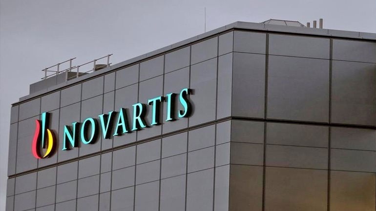 Υπόθεση Novartis: Απαλλάσσονται πρώην στελέχη της εταιρείας για δωροδοκίες πολιτικών – Διώξεις σε 15 γιατρούς