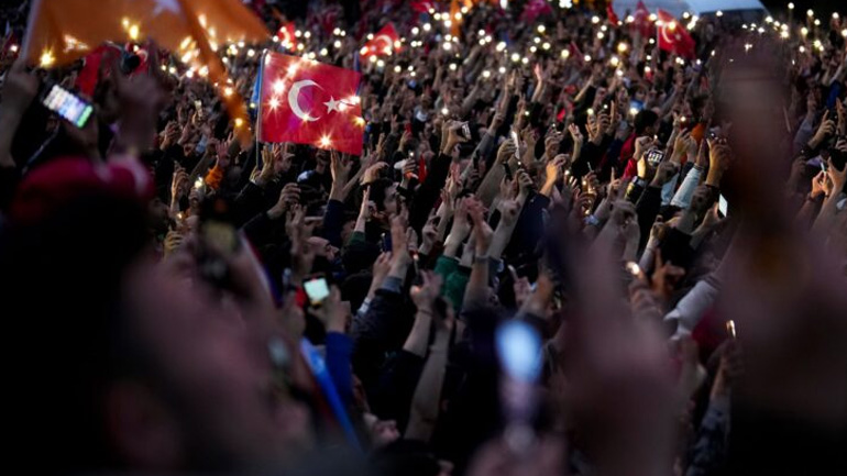 Λιβύη: Νύχτα μαχών στην Τρίπολη – Τραυματίστηκαν άμαχοι