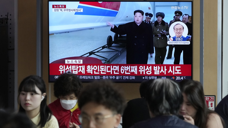 Απέτυχε η προσπάθεια της Βόρειας Κορέας να θέσει σε τροχιά στρατιωτικό δορυφόρο