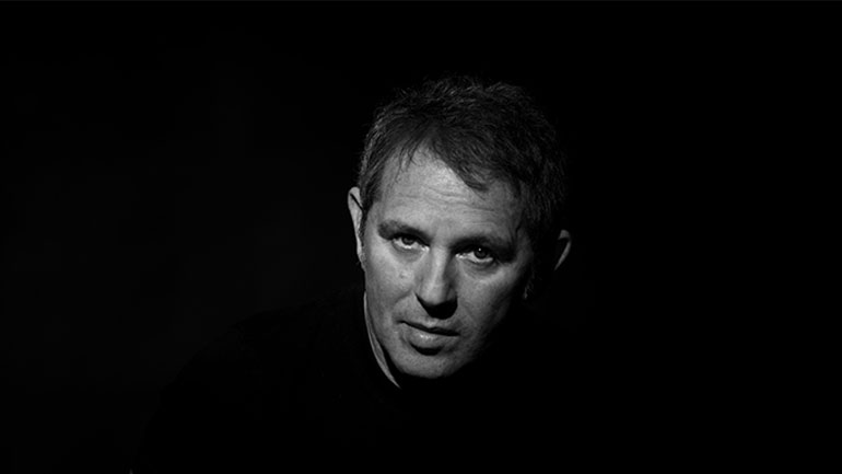 Ο Παύλος Παυλίδης και οι Hotel Alaska ζωντανά στην Τεχνόπολη