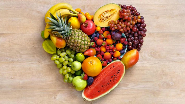 Οι 5 μύθοι για τα φρούτα που μπορούν να σας εμποδίσουν στην απώλεια βάρους