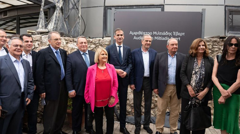 Ο Δήμος Αθηναίων τίμησε τον Μιλτιάδη Έβερτ δίνοντας το όνομά του στο Αμφιθέατρο της Τεχνόπολης