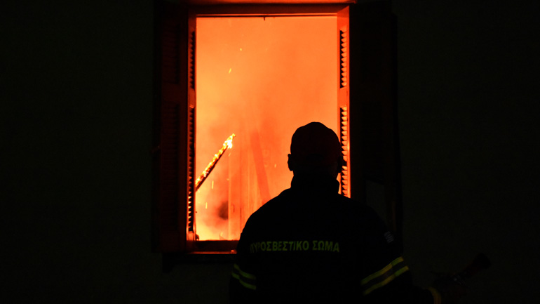 Πυρκαγιά σε μονοκατοικία στον Βύρωνα