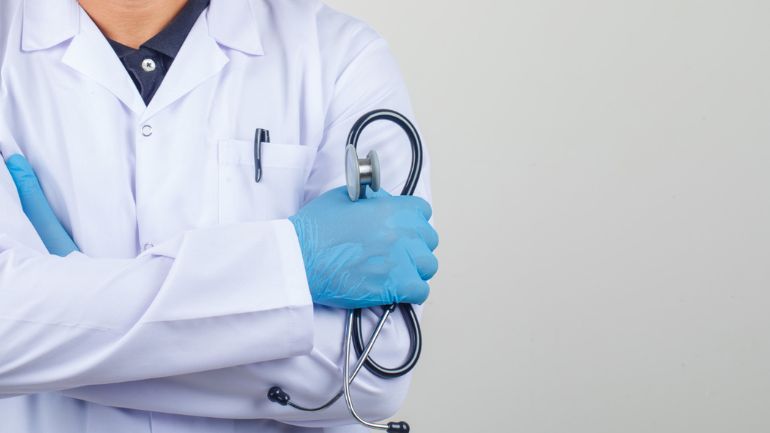 Πειθαρχική δίωξη σε γυναικολόγο στη Θεσσαλονίκη για πλαστές χρεώσεις στον ΕΟΠΥΥ