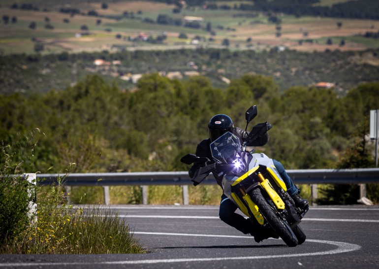 Η 800 DE συμπληρώνει τέλεια την οικογένεια V-Strom
