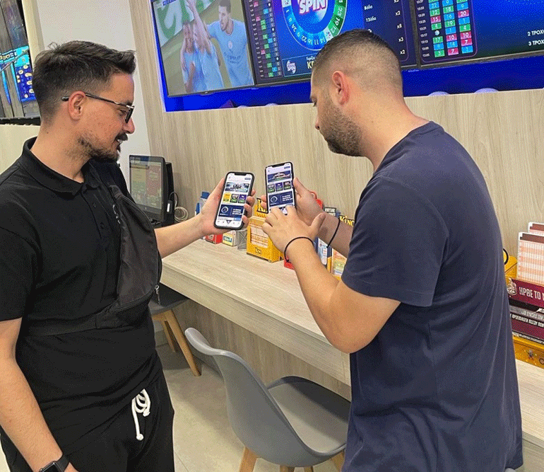 Νίκος Τεκερλέκης, ιδιοκτήτης καταστήματος ΟΠΑΠ επί της οδού Μανωλοπούλου 6, στον Πύργο.