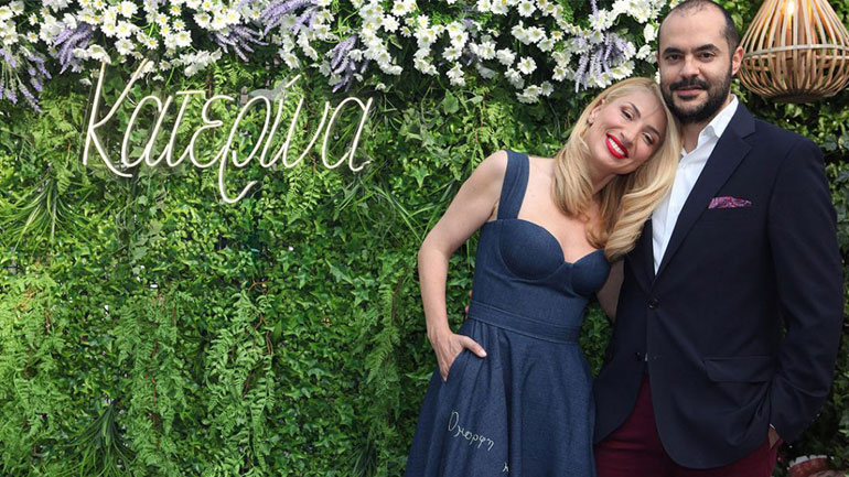 Μαρία Ηλιάκη – Στέλιος Μανουσάκης: Το φωτογραφικό άλμπουμ από το πάρτι για τη βάφτιση της κόρης τους