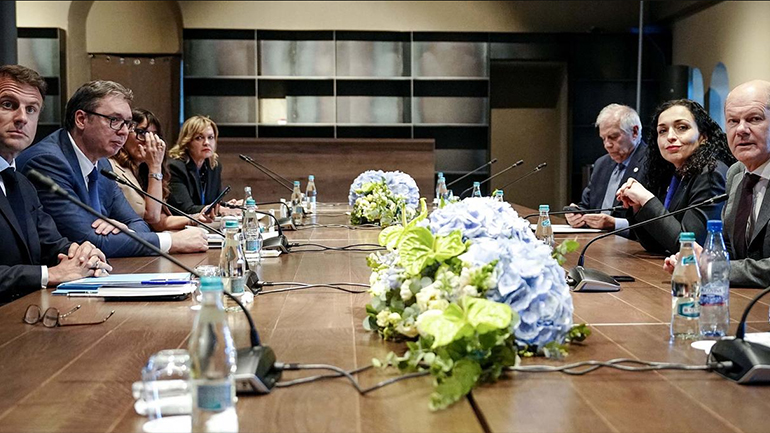 Πρωτοβουλία Σολτς – Μακρόν για το Κόσοβο
