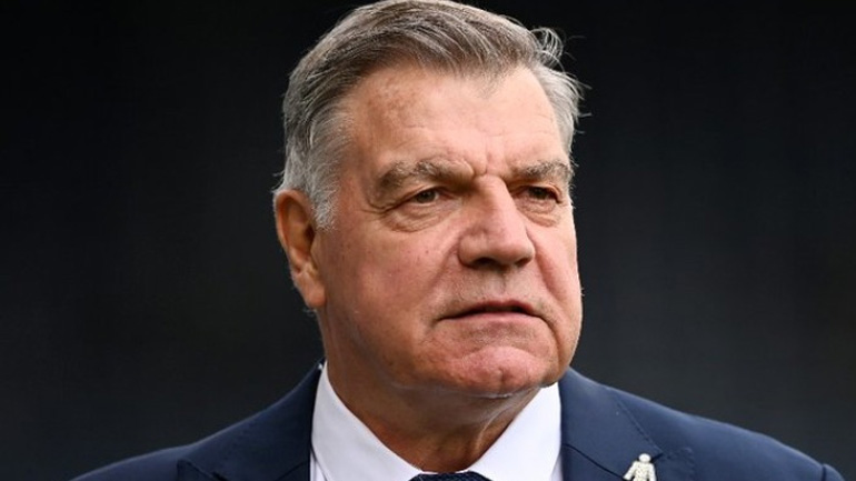 Aγγλία: Αποχώρησε από τη Λιντς ο Αλαρντάις