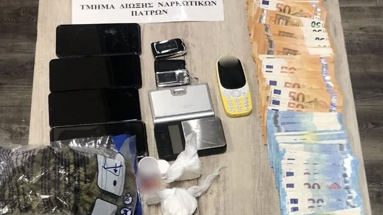 Εξαρθρώθηκε σπείρα που διακινούσε ναρκωτικά στον Πειραιά – Πέντε συλλήψεις