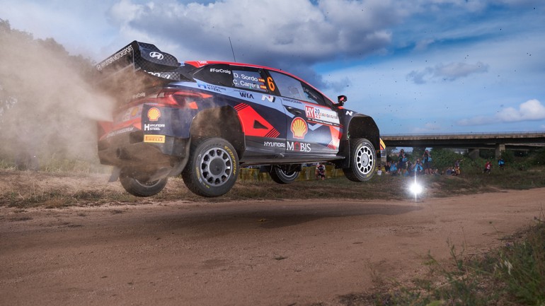 Εκπληκτικό αγώνα κάνουν οι Dani Sordo- Candido Carrera αλλά έμειναν αρκετα πίσω