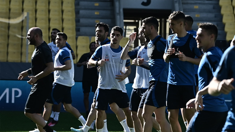 Με 15 παίκτες η σημερινή προπόνηση της Εθνικής ποδοσφαίρου