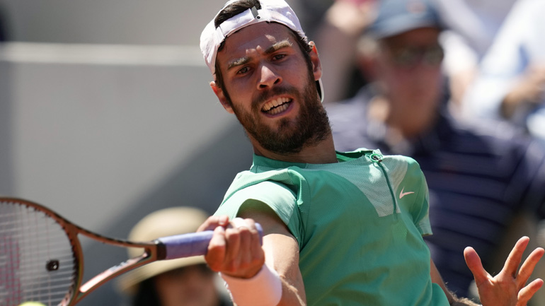 Ρολάν Γκαρός: Έκλεισε θέση στους «8» ο Χατσάνοφ