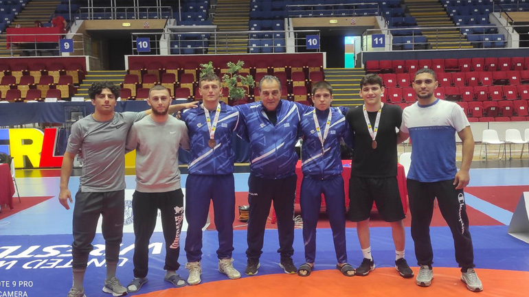 Πάλη: Τέσσερα μετάλλια στο διεθνές τουρνουά της Ρουμανίας