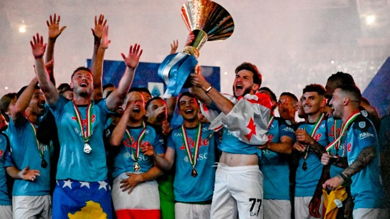 Ατέλειωτο «πάρτι» για τον τίτλο της Νάπολι – Υποβιβάστηκε η Βερόνα