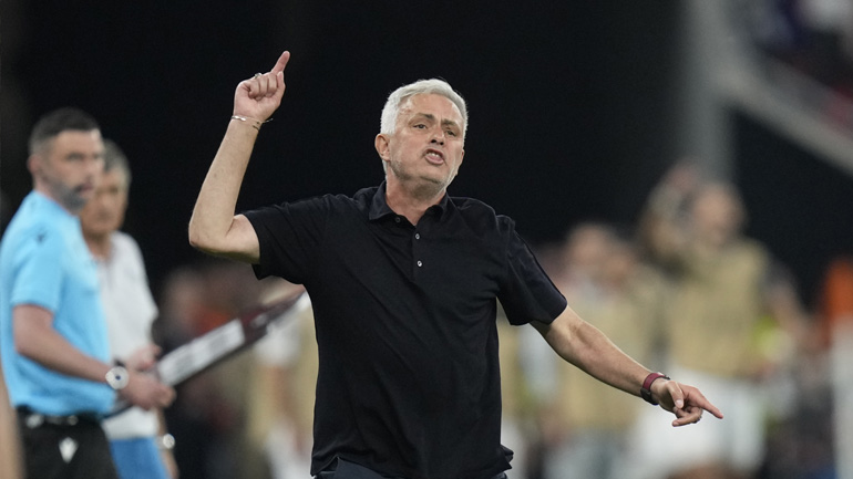 Ο Μουρίνιο κινδυνεύει με τιμωρία 4 αγωνιστικών από την UEFA Ο Μουρίνιο κινδυνεύει με τιμωρία 4 αγωνιστικών από την UEFA