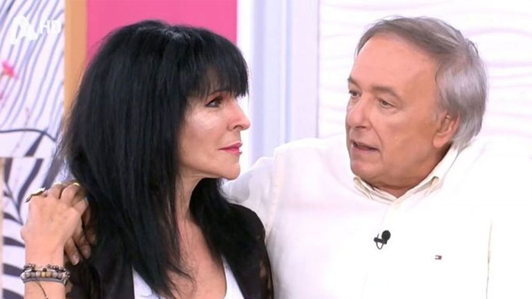 Ανδρέας Μικρούτσικος: Η εμφάνιση-έκπληξη της Σοφίας Βόσσου για τα γενέθλιά του στο πλατό της Καινούργιου Ανδρέας Μικρούτσικος: Η εμφάνιση-έκπληξη της Σοφίας Βόσσου για τα γενέθλιά του στο πλατό της Καινούργιου